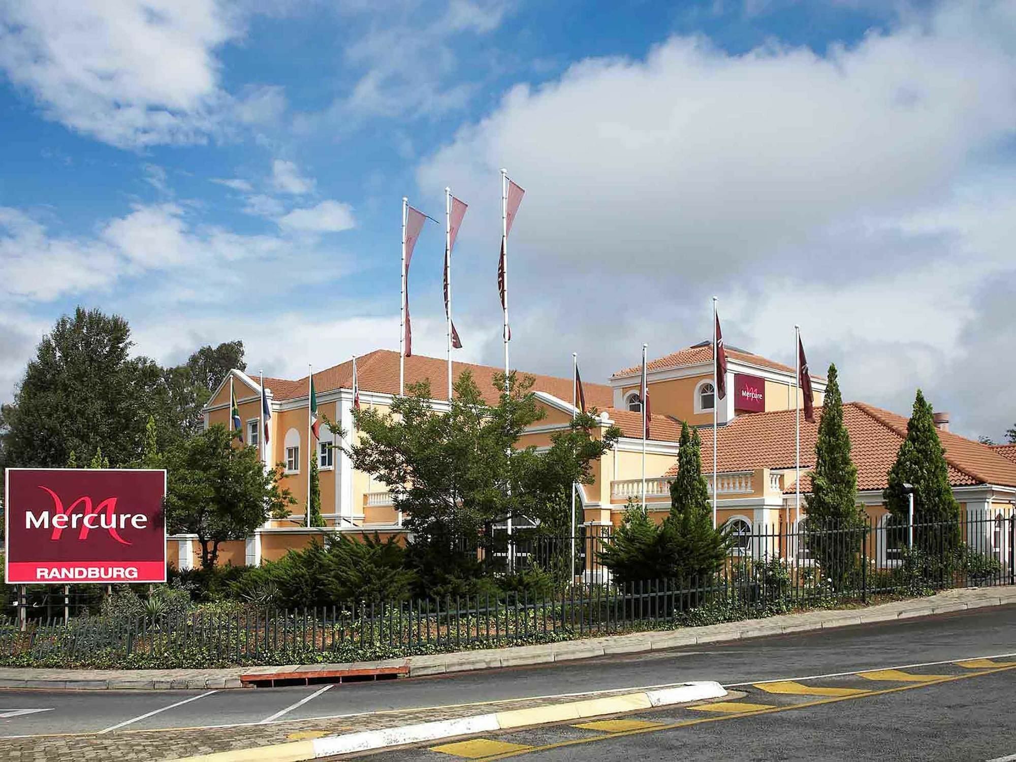 Mercure Johannesburg Randburg Hotel Exterior photo